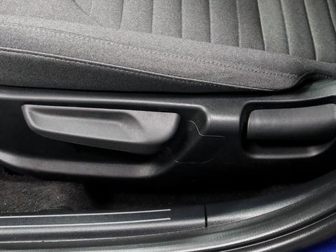 Used 2025 Kia K4 EX image 25