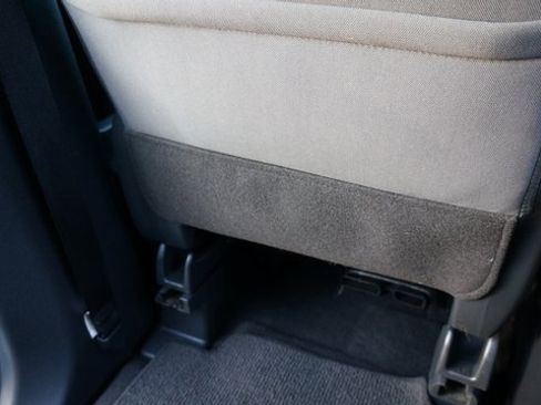 Used 2024 Nissan Titan SV w/ SV Convenience Package image 38