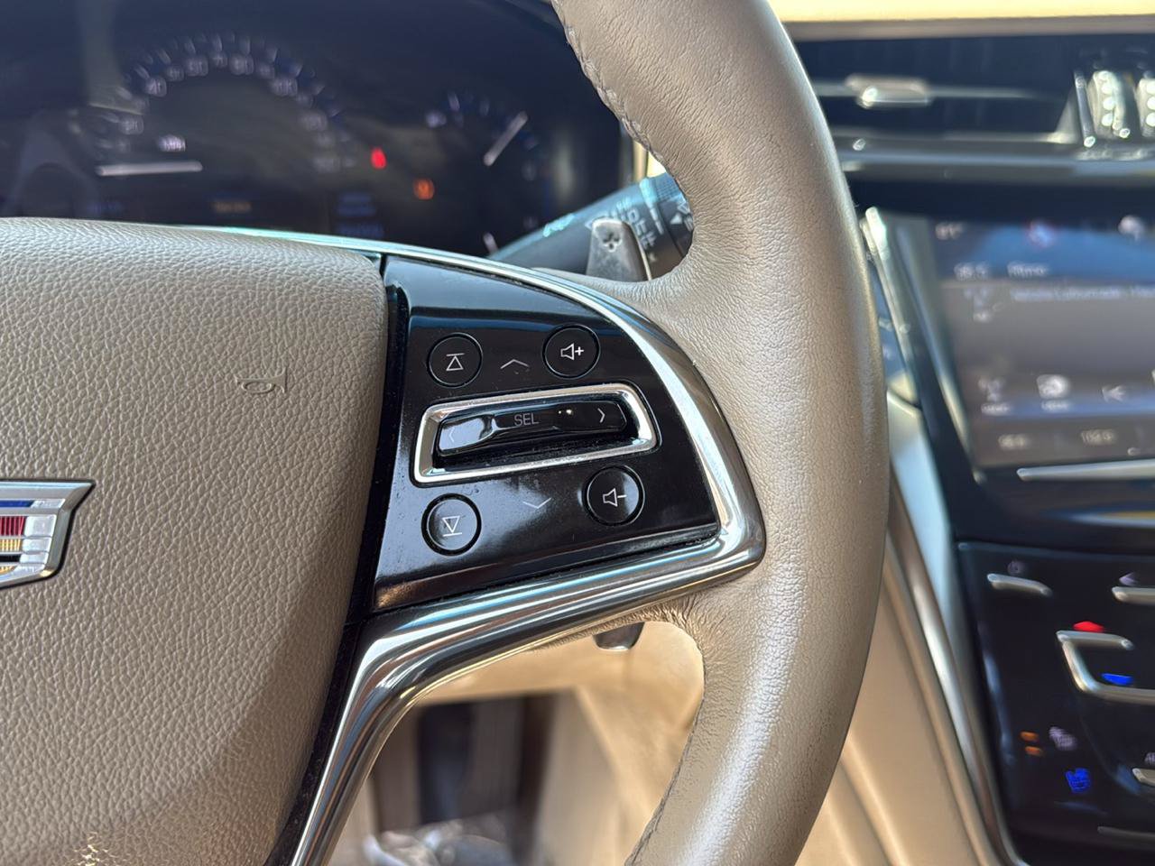 Used 2016 Cadillac CTS Luxury RWD image 18