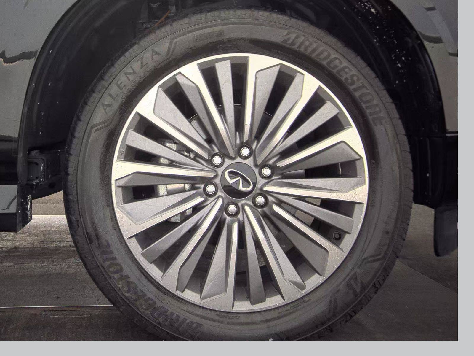 Certified 2025 INFINITI QX80 Luxe RWD image 11