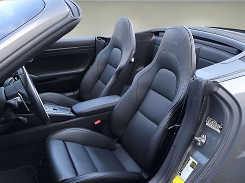 Used 2019 Porsche 911 Turbo S AWD/4WD image 12