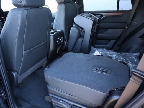 New 2026 GMC Yukon Denali w/ Sun & Power Step Package AWD/4WD image 21