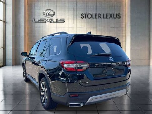 Used 2023 Honda Pilot Elite image 7