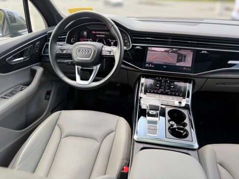 Used 2023 Audi Q7 2.0T Premium Plus w/ Premium Plus Package AWD/4WD image 11