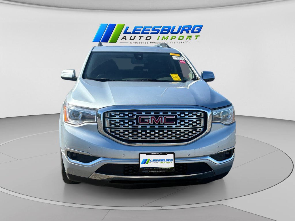 Used 2017 GMC Acadia Denali w/ Technology Package AWD/4WD image 8