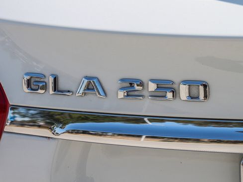 Used 2015 Mercedes-Benz GLA 250 image 11