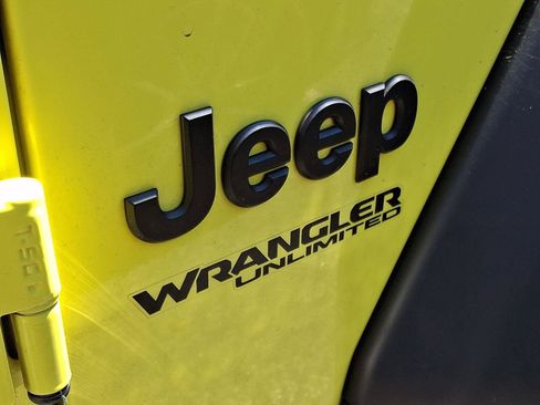 Used 2022 Jeep Wrangler Unlimited Sport AWD/4WD image 13