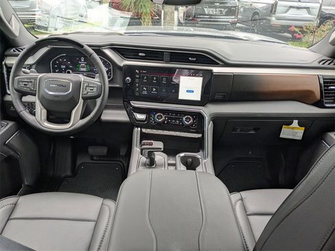 New 2025 GMC Sierra 1500 Denali image 15
