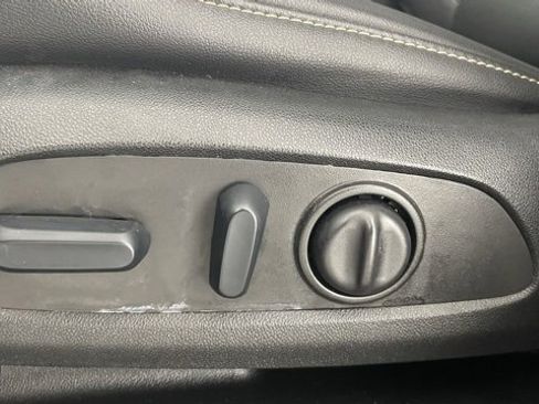 Used 2024 Chevrolet Traverse Limited LT image 35