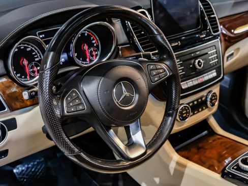 Used 2019 Mercedes-Benz GLS 450 4MATIC w/ Premium 1 Package image 21