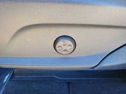 Used 2022 Mercedes-Benz GLC 43 AMG 4MATIC image 19