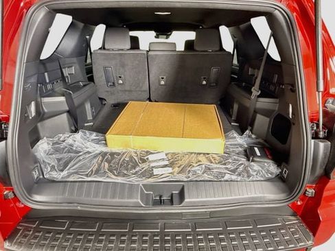 New 2026 Toyota 4Runner SR5 AWD/4WD image 24