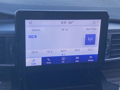 Used 2020 Ford Explorer Limited w/ Class III Trailer Tow Package image 27