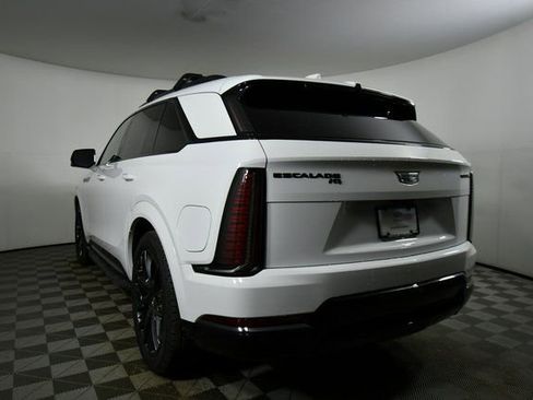 New 2025 Cadillac Escalade IQ Sport 1 w/ LPO, ONYX Package AWD/4WD image 20