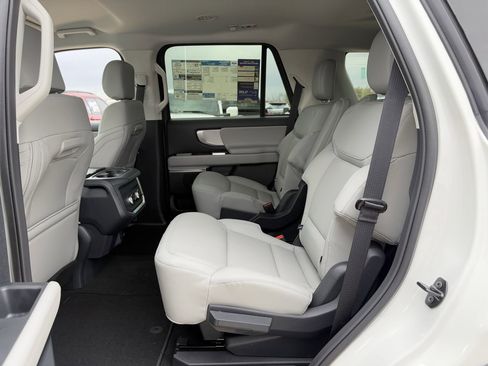 New 2026 Ford Expedition Active image 54