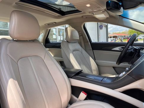 Used 2018 Lincoln MKZ Reserve w/ Climate Package AWD/4WD image 11