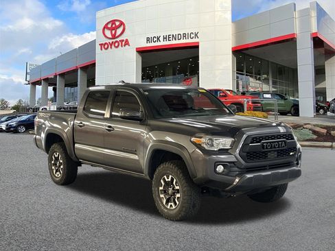 Used 2021 Toyota Tacoma TRD Off-Road w/ Technology Package image 37