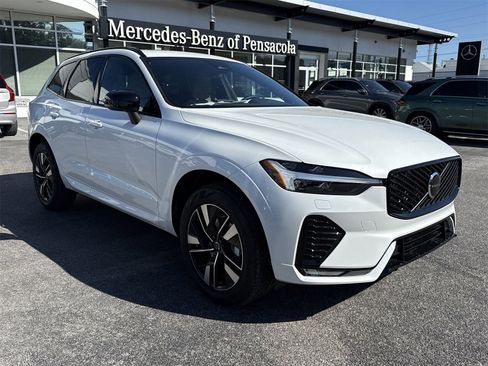 New 2026 Volvo XC60 B5 Core w/ Climate Package image 7