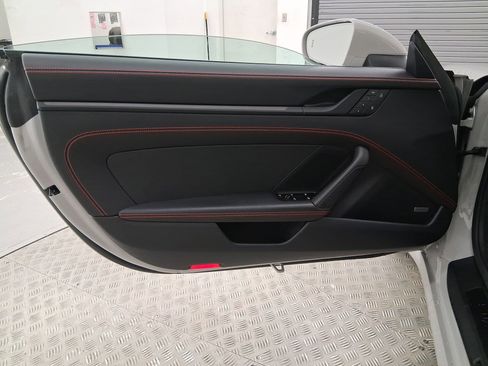 Used 2022 Porsche 911 Targa 4 GTS image 15