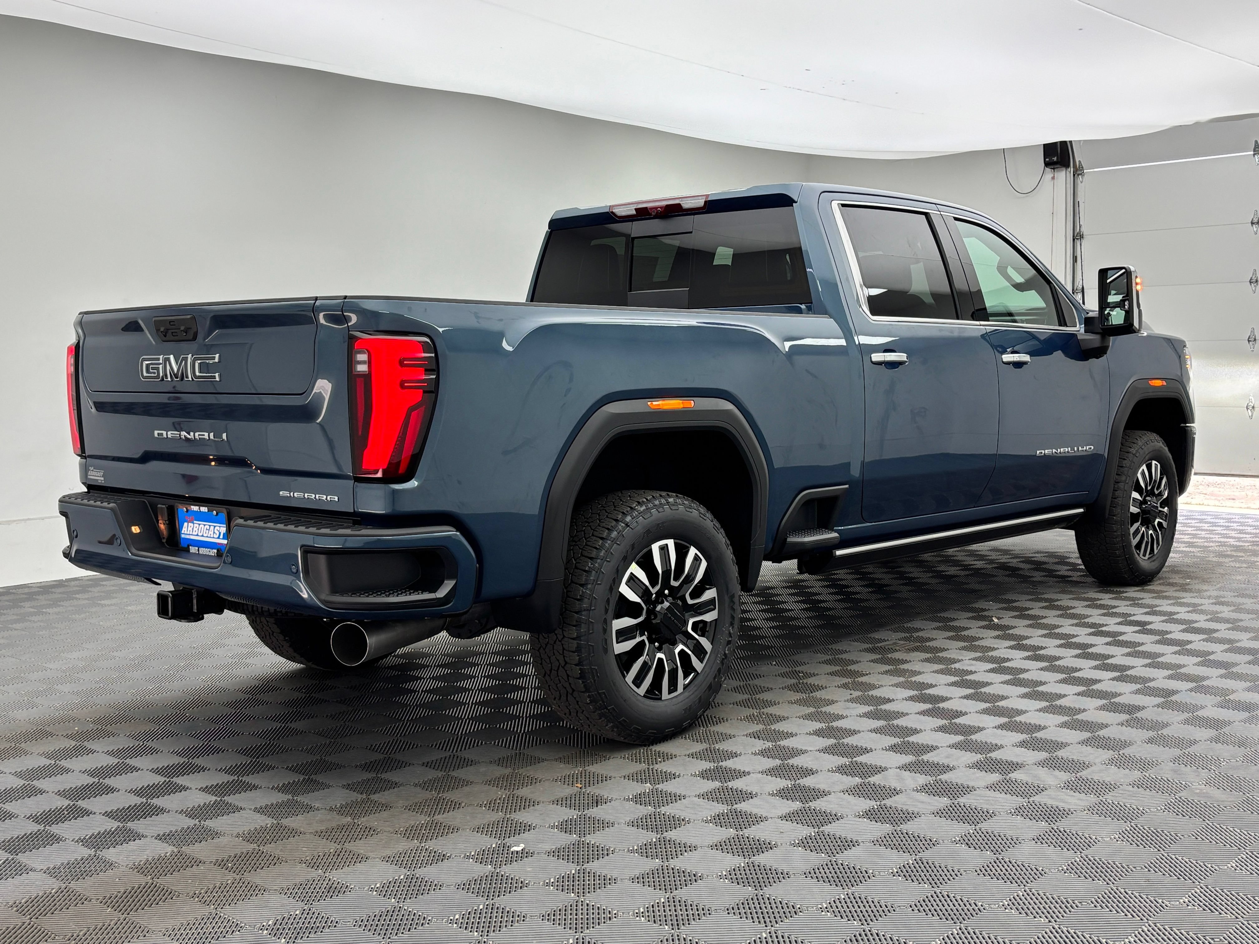 New 2026 GMC Sierra 2500 Denali Ultimate AWD/4WD image 10