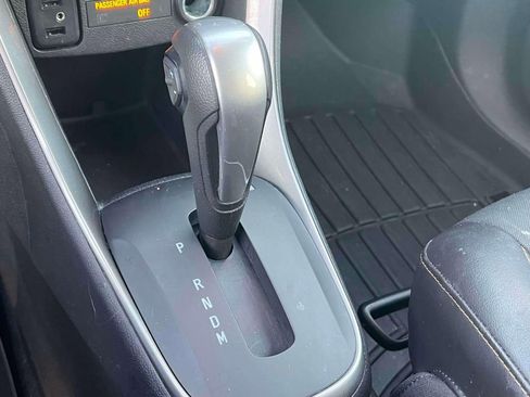 Used 2019 Chevrolet Trax LT w/ LT Convenience Package image 29