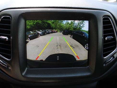 Used 2017 Jeep Compass Trailhawk w/ Navigation Group image 42