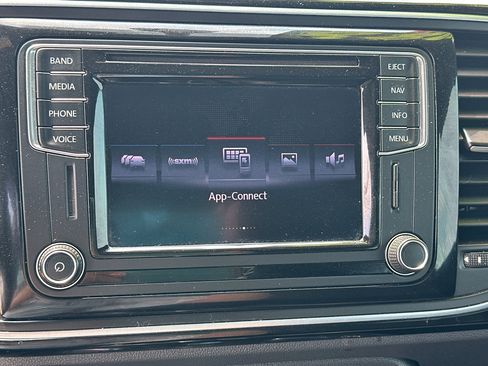 Used 2016 Volkswagen Beetle 1.8T SEL image 22