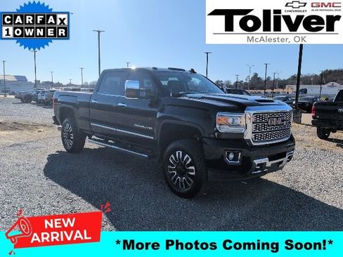 Used 2019 GMC Sierra 2500 Denali w/ Duramax Plus Package image 1
