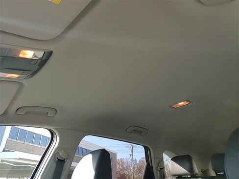 Certified 2025 Kia Sorento S image 20