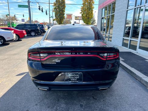 Used 2019 Dodge Charger SXT image 7