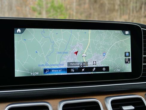 Used 2022 Mercedes-Benz GLS 450 4MATIC image 9