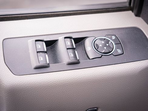 Used 2020 Ford F250 XLT image 14