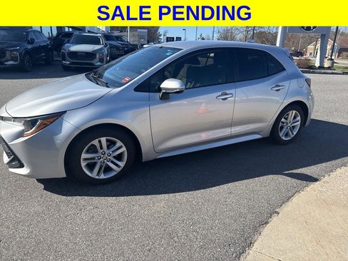 Used 2021 Toyota Corolla SE w/ SE Preferred Package FWD image 12