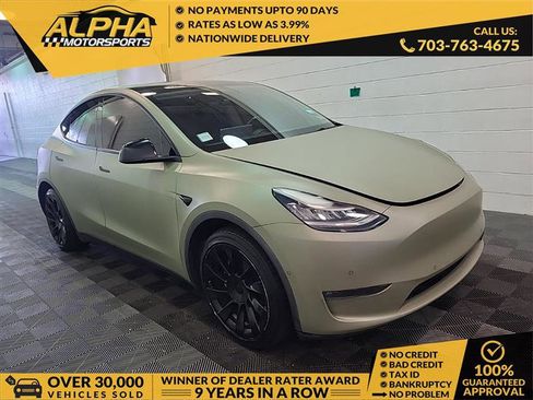 Used 2021 Tesla Model Y Long Range AWD/4WD image 1
