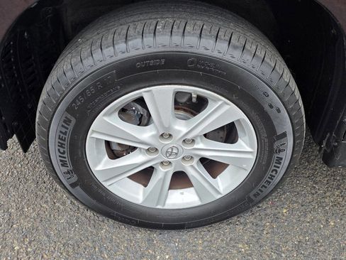 Used 2013 Toyota Highlander Plus image 21