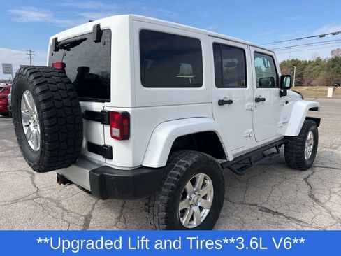 Used 2013 Jeep Wrangler Unlimited Sahara w/ Dual Top Group AWD/4WD image 10