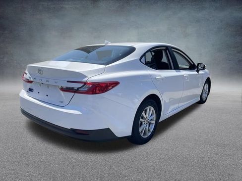 Used 2025 Toyota Camry LE FWD image 9