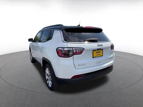 Used 2025 Jeep Compass Limited AWD/4WD image 11