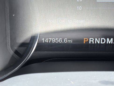 Used 2017 Ford F250 Lariat w/ Lariat Value Package AWD/4WD image 22