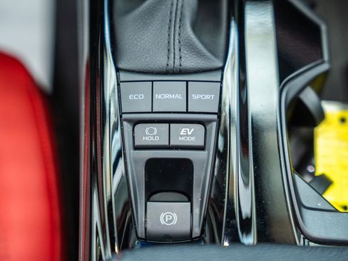 Used 2025 Toyota Camry XSE image 25