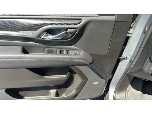 Used 2023 GMC Yukon XL Denali w/ Max Trailering Package AWD/4WD image 11