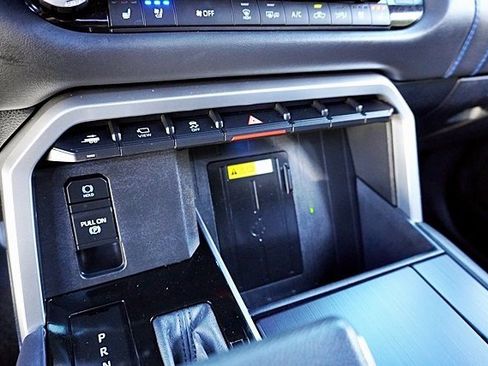 Used 2023 Toyota Tundra Platinum image 28