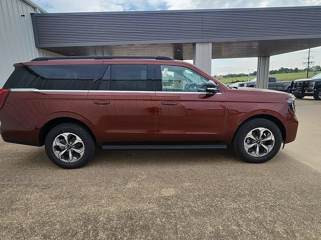 New 2027 Ford Expedition Max Active RWD image 9