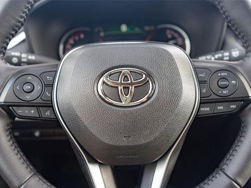Used 2025 Toyota RAV4 XLE w/ Weather Package FWD image 9