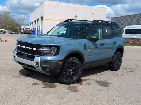 New 2026 Ford Bronco Sport Badlands AWD/4WD image 1