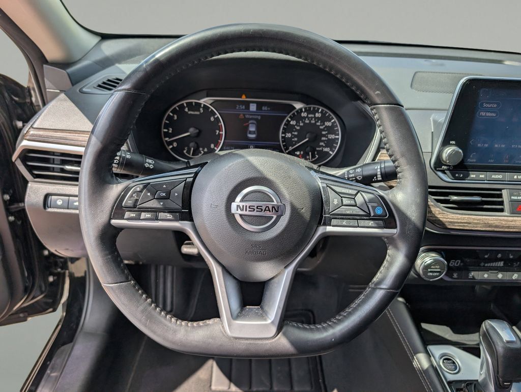 Used 2021 Nissan Altima 2.5 SL FWD image 21
