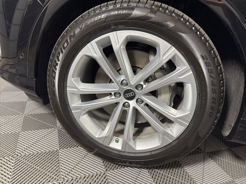 Used 2025 Audi Q7 3.0T Premium Plus w/ Premium Plus Package image 10