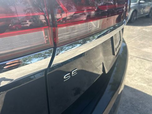 New 2026 Volkswagen Atlas SE FWD image 29