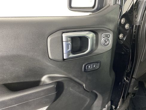 Used 2022 Jeep Wrangler Unlimited Sport AWD/4WD image 15