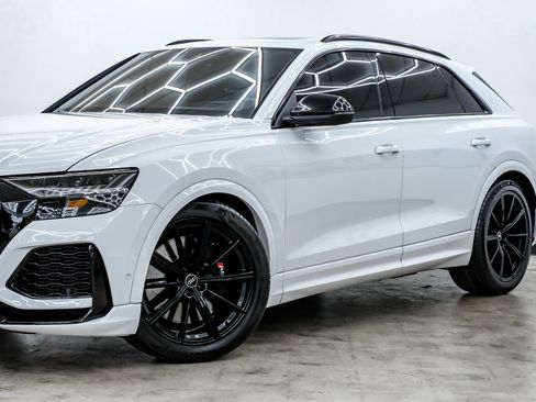 Used 2022 Audi RS Q8 image 3